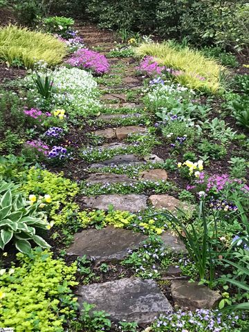 104 Laurel Oak Trail, Simpsonville, SC 29681