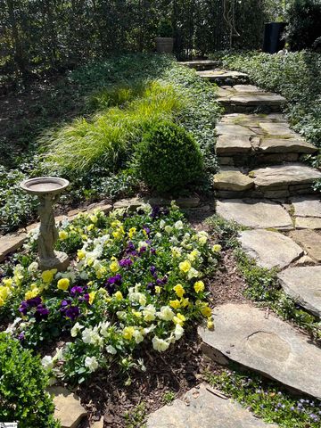 104 Laurel Oak Trail, Simpsonville, SC 29681