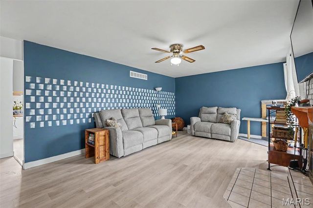 1767 Williamsburg Drive, Barnhart, MO 63012