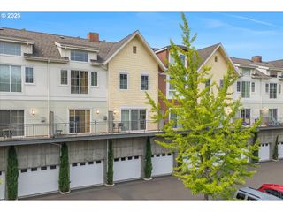 10606 Se MAIN St 212, Milwaukie, OR 97222