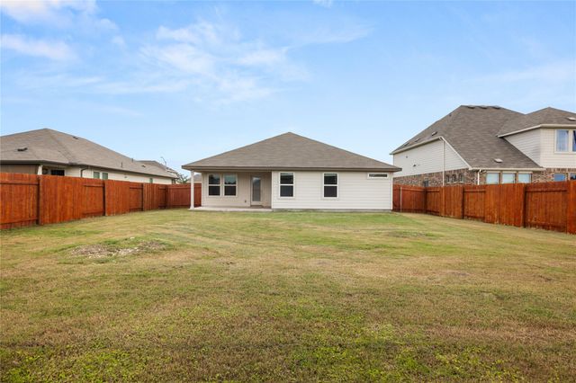 105 Saviano RD, Hutto, TX 78634