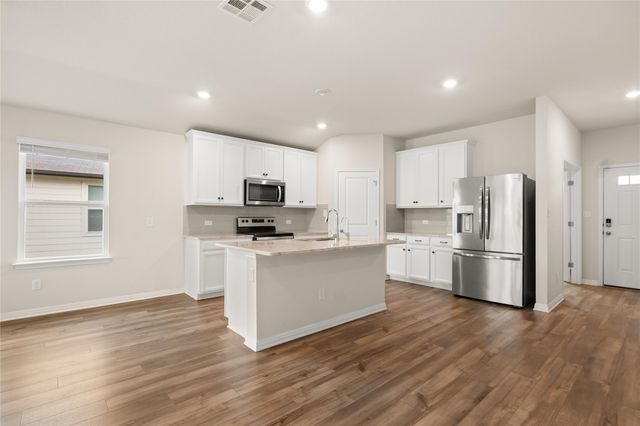 105 Saviano RD, Hutto, TX 78634