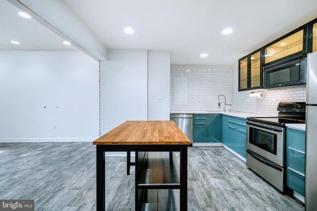 1930 18th St NW Apt B1, Washington, DC 20009