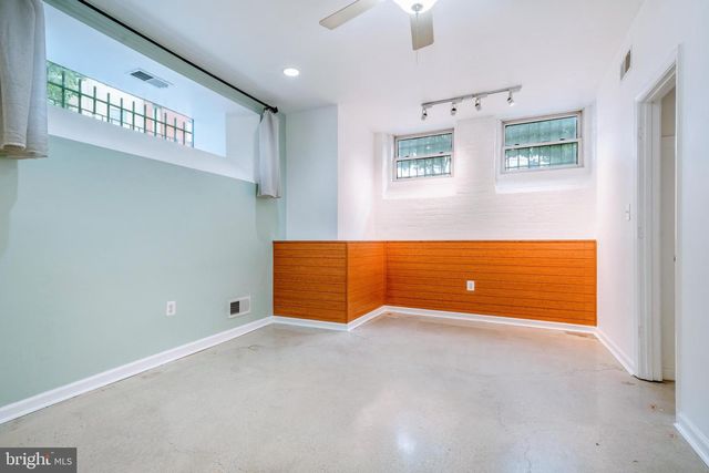 1930 18th St NW Apt B1, Washington, DC 20009