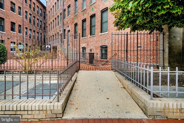 1930 18th St NW Apt B1, Washington, DC 20009