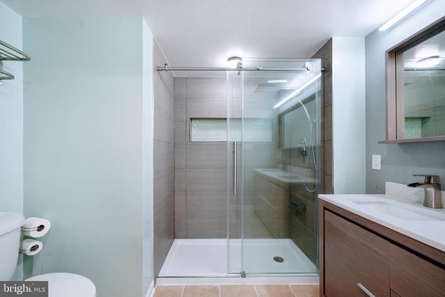 1930 18th St NW Apt B1, Washington, DC 20009