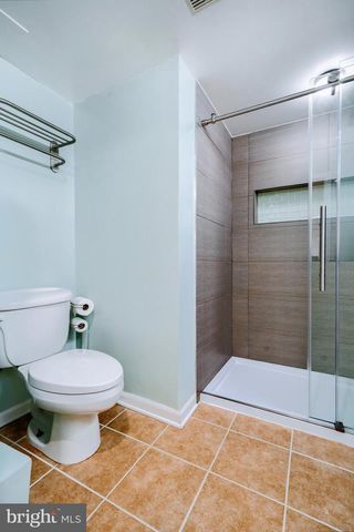 1930 18th St NW Apt B1, Washington, DC 20009