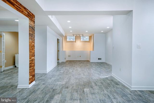 1930 18th St NW Apt B1, Washington, DC 20009