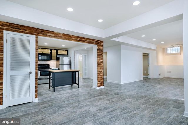1930 18th St NW Apt B1, Washington, DC 20009