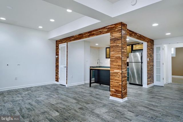 1930 18th St NW Apt B1, Washington, DC 20009