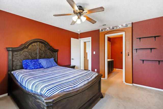 58 Avenida Jardin, Los Lunas, NM 87031