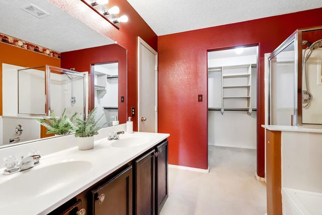 58 Avenida Jardin, Los Lunas, NM 87031