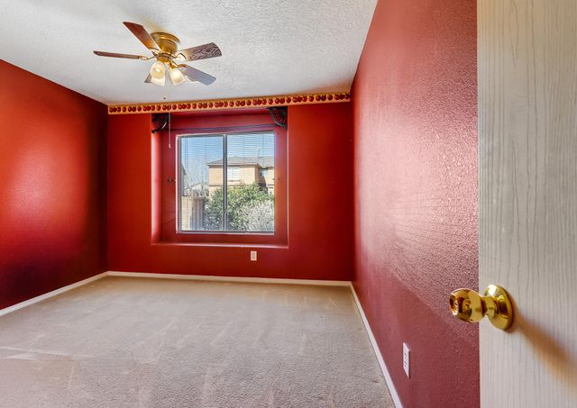 58 Avenida Jardin, Los Lunas, NM 87031