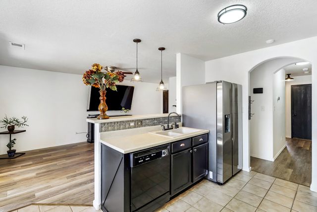 58 Avenida Jardin, Los Lunas, NM 87031