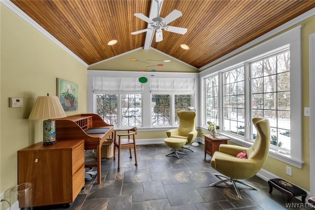 44 Parkwood Drive, Amherst, NY 14226