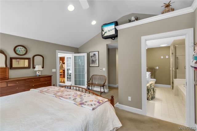 44 Parkwood Drive, Amherst, NY 14226