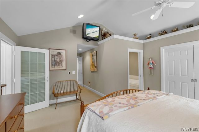 44 Parkwood Drive, Amherst, NY 14226