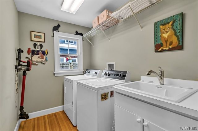 44 Parkwood Drive, Amherst, NY 14226