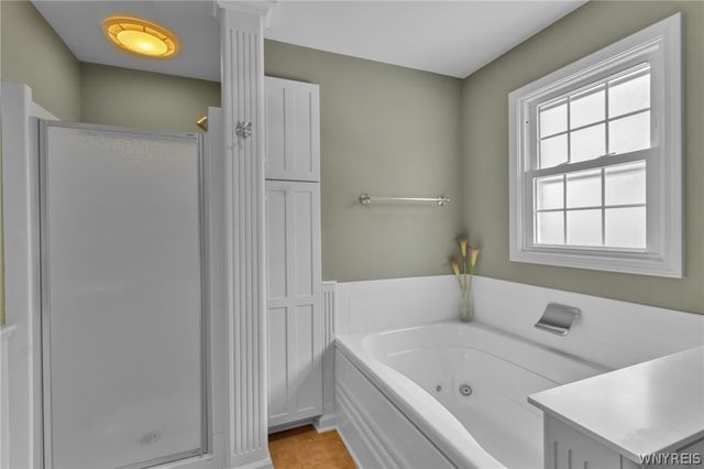 44 Parkwood Drive, Amherst, NY 14226