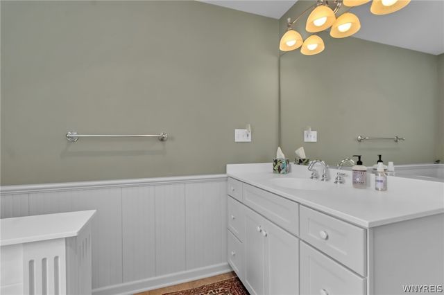 44 Parkwood Drive, Amherst, NY 14226