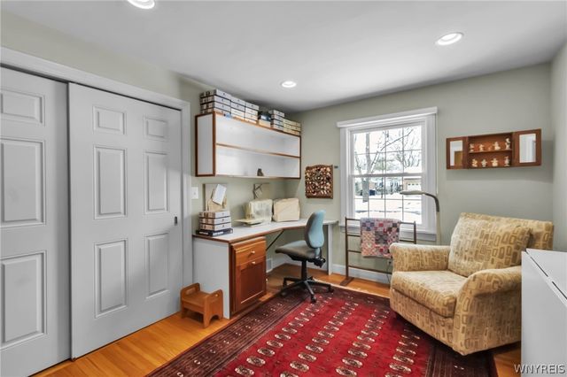 44 Parkwood Drive, Amherst, NY 14226