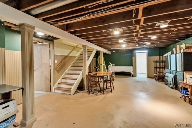 44 Parkwood Drive, Amherst, NY 14226