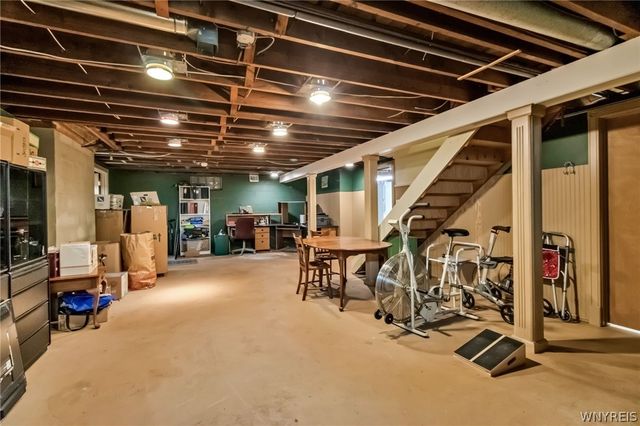 44 Parkwood Drive, Amherst, NY 14226