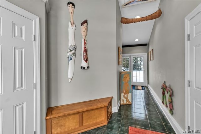 44 Parkwood Drive, Amherst, NY 14226