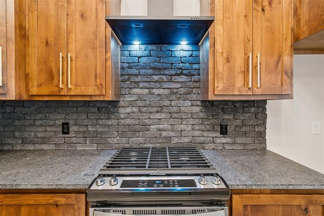 9380 Tallpines Road, Noble, OK 73086