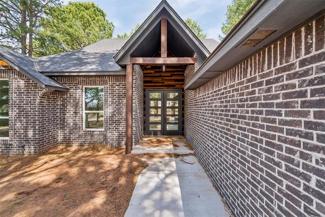 9380 Tallpines Road, Noble, OK 73086