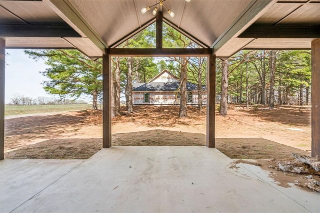 9380 Tallpines Road, Noble, OK 73086