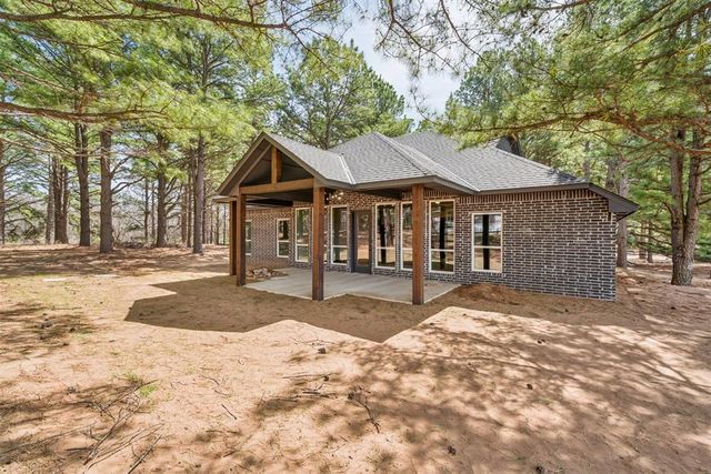 9380 Tallpines Road, Noble, OK 73086