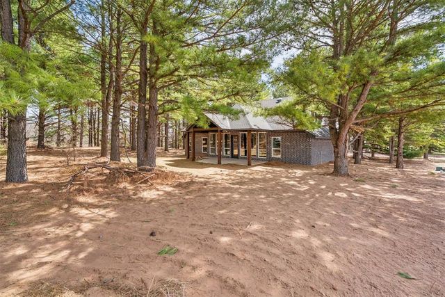 9380 Tallpines Road, Noble, OK 73086