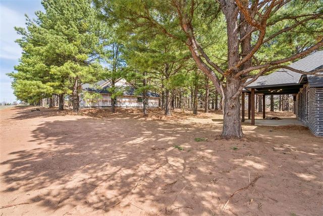 9380 Tallpines Road, Noble, OK 73086