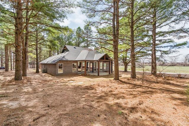 9380 Tallpines Road, Noble, OK 73086