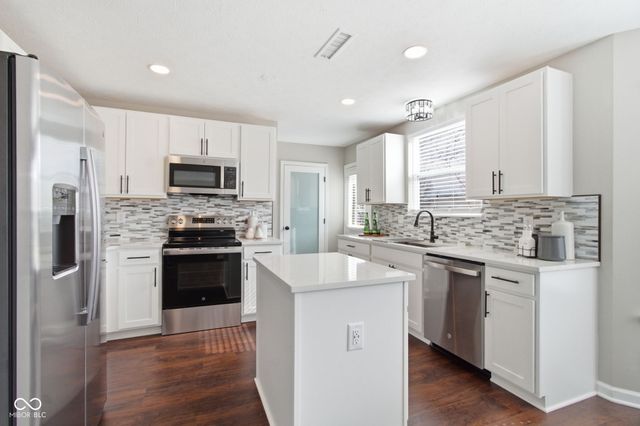 12328 Quarry Face Court, Fishers, IN 46037