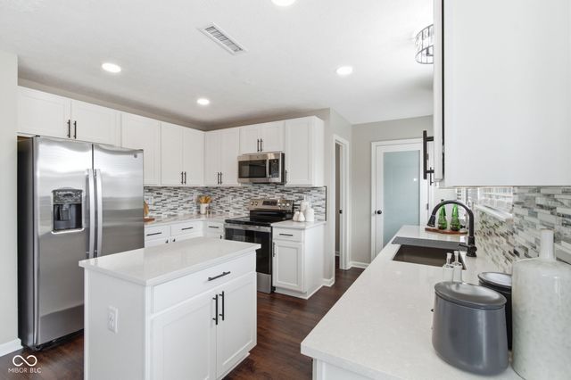 12328 Quarry Face Court, Fishers, IN 46037