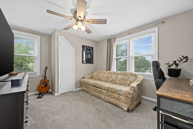 548 Prairie Avenue, Downers Grove, IL 60515