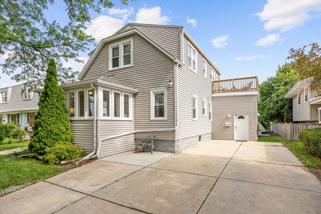 548 Prairie Avenue, Downers Grove, IL 60515