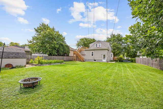 548 Prairie Avenue, Downers Grove, IL 60515