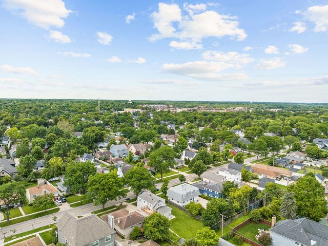 548 Prairie Avenue, Downers Grove, IL 60515