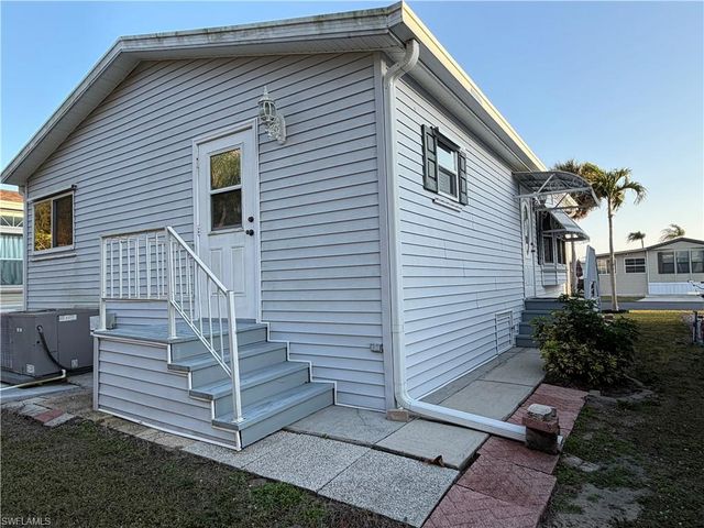 4680 Washington WAY W, Estero, FL 33928