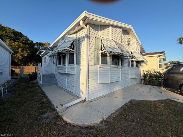 4680 Washington WAY W, Estero, FL 33928