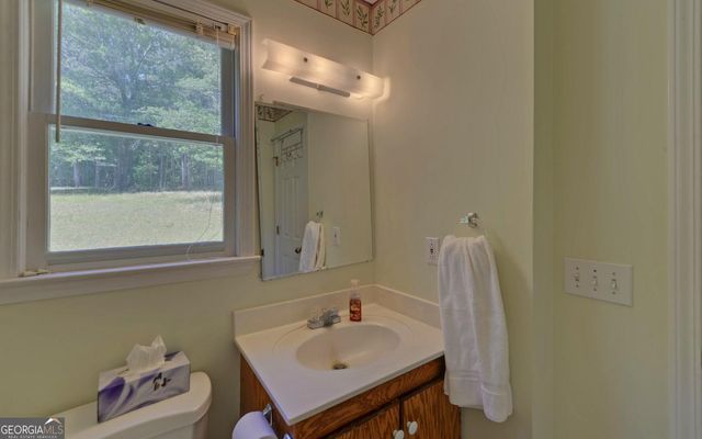 194 Harvey Lane, Lavonia, GA 30553