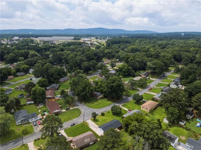 19 Lindsey Drive, Rome, GA 30165