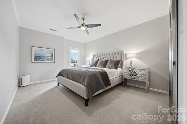 1410 4th Street Drive NW 304, Hickory, NC 28601