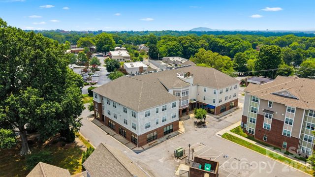 1410 4th Street Drive NW 304, Hickory, NC 28601