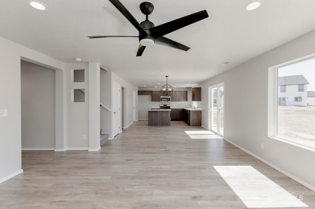 5008 Blue Silver St, Caldwell, ID 83605