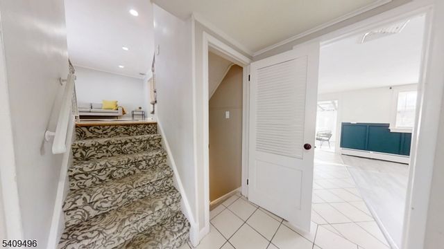 933 Douglas Ter, Union Twp., NJ 07083