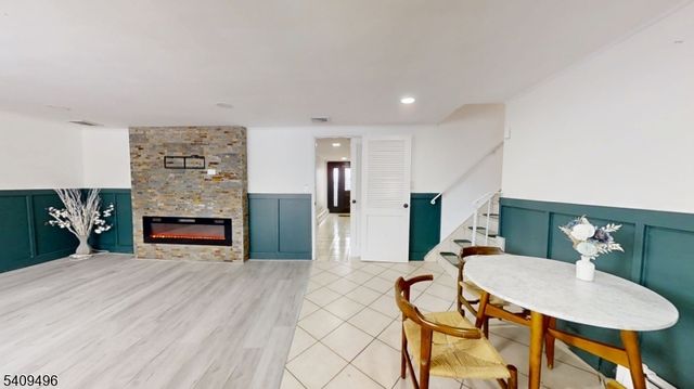 933 Douglas Ter, Union Twp., NJ 07083